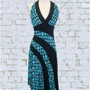 Love Tease Form fitting dancing dress Med Sundress wrinkle free fabric